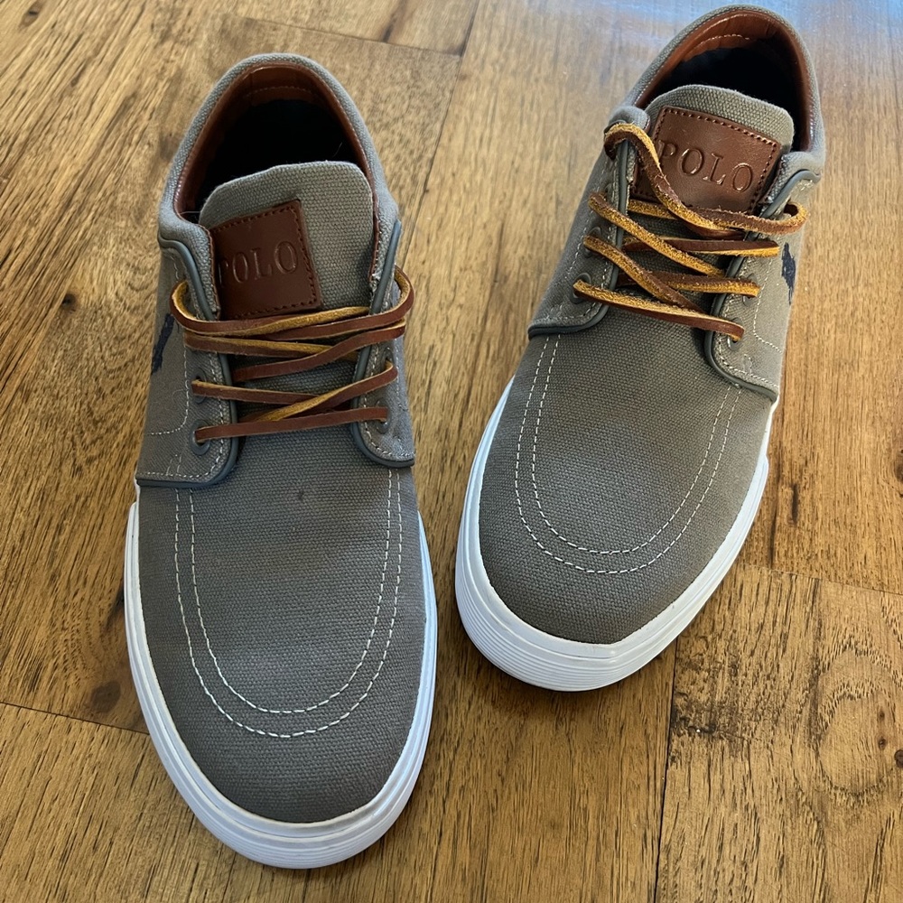Very good condition mens polo slip on shoes size 7